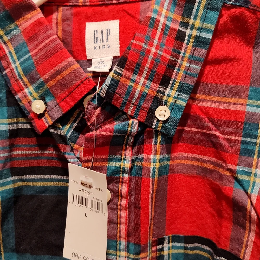GAP stylish red